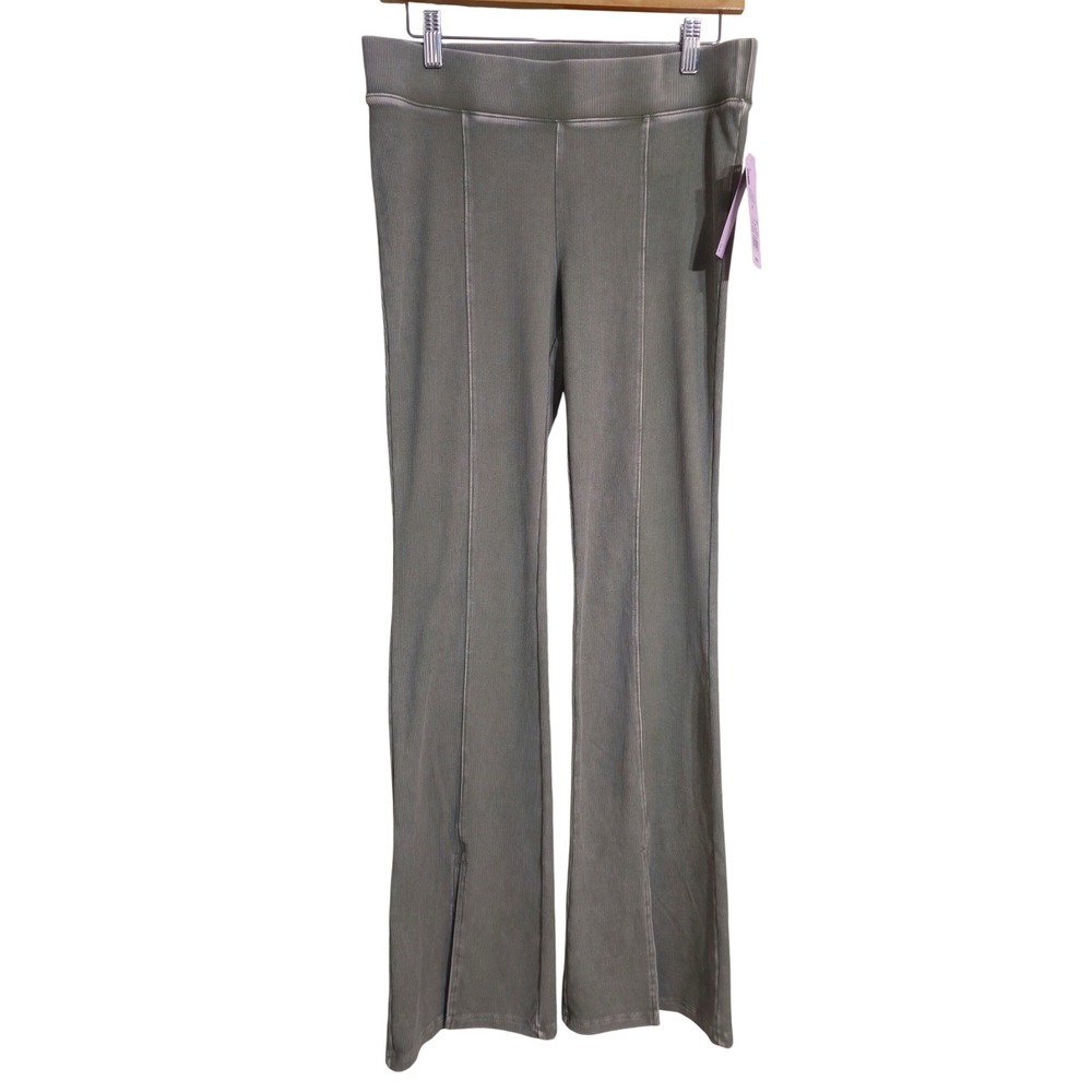 Wild Fable‎ Target Light Gray Ribbed Flare Pants Athleisure Lounge Size M NWT